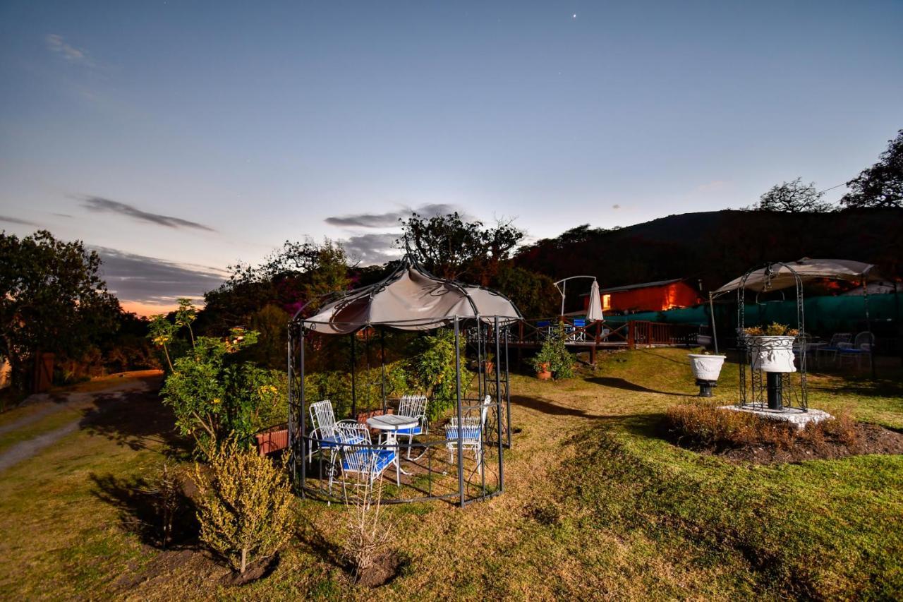 Hostal El Cerrito San Lorenzo San Lorenzo  Exterior foto